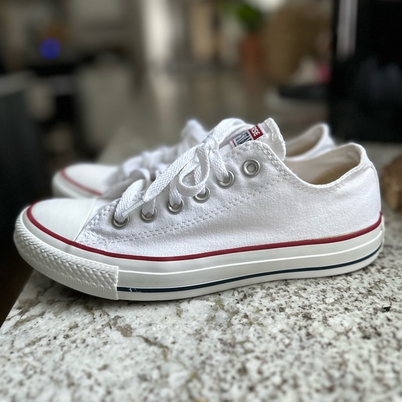 White Converse - Picture 5 of 11